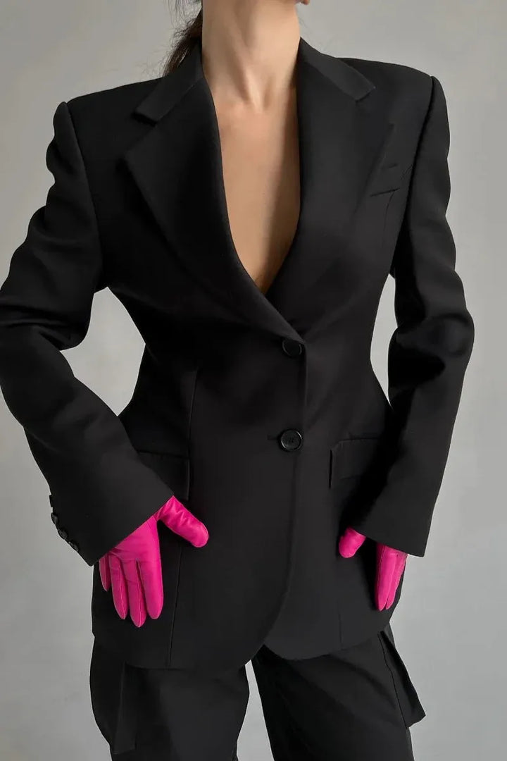 Élodie Grace – Perfect Blazer