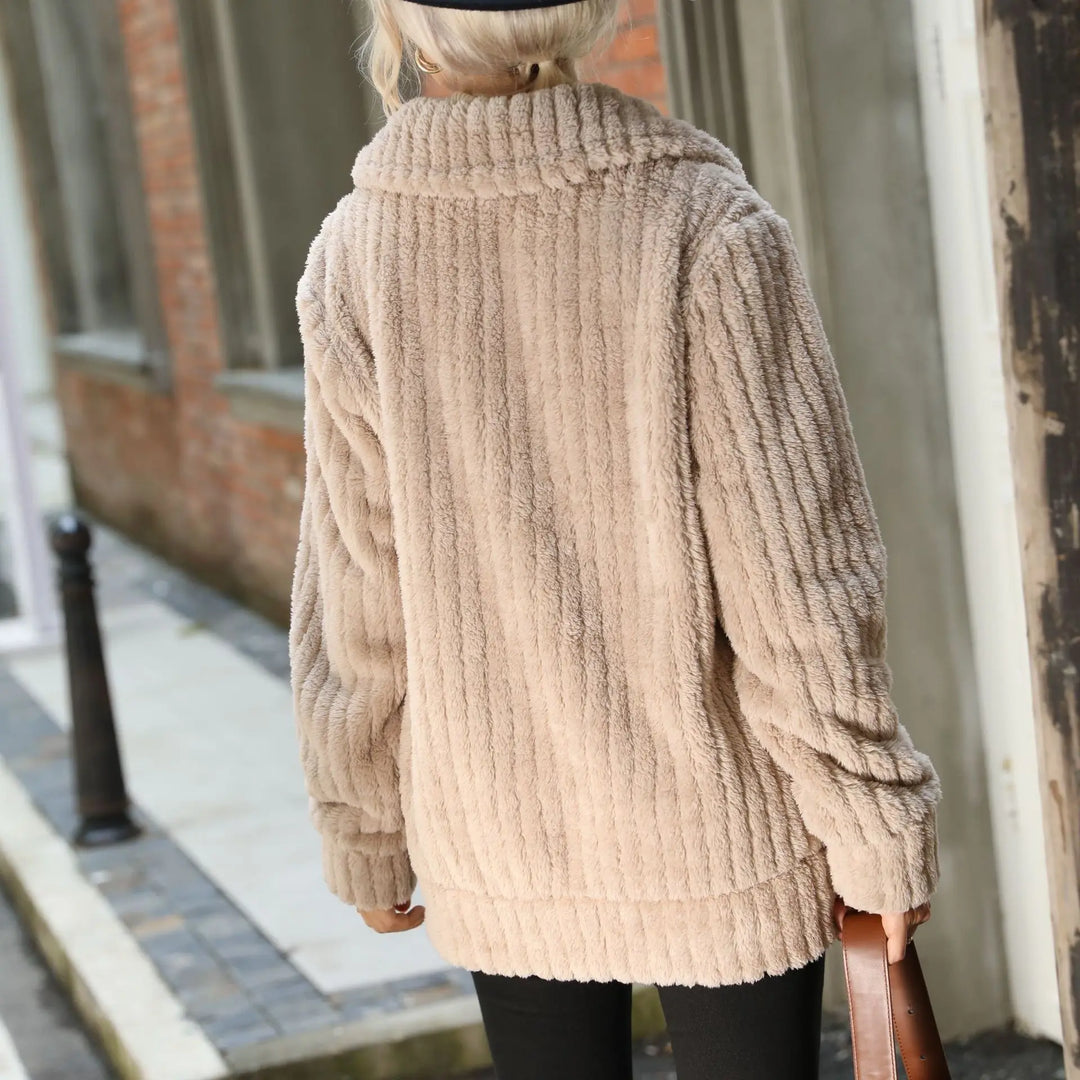 Ava Iris | Elegant Fur Jacket